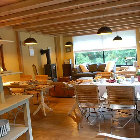 Le Ry De Belle Rose Couette-café Tellin
